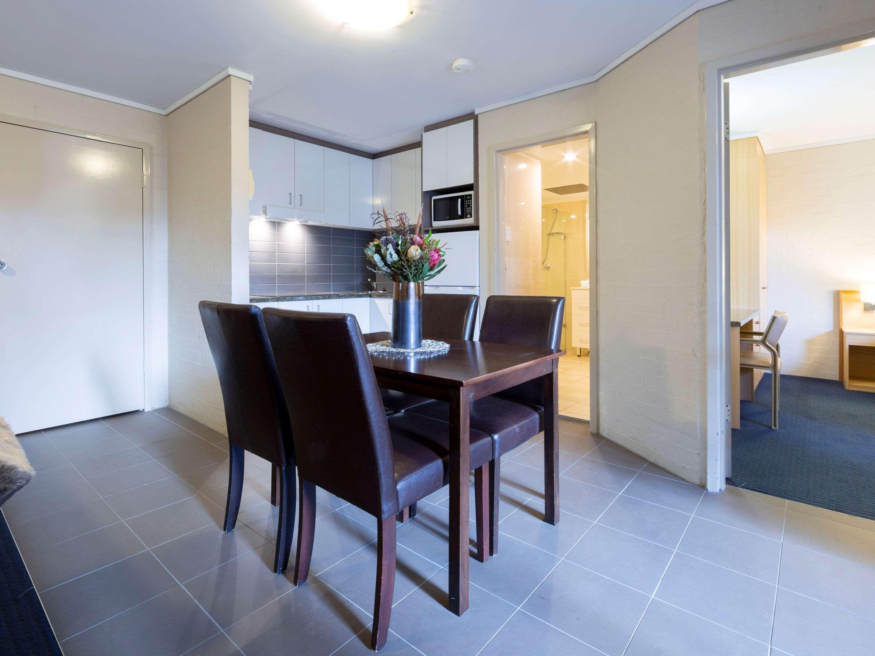 Ibis Styles Canberra Exterior photo