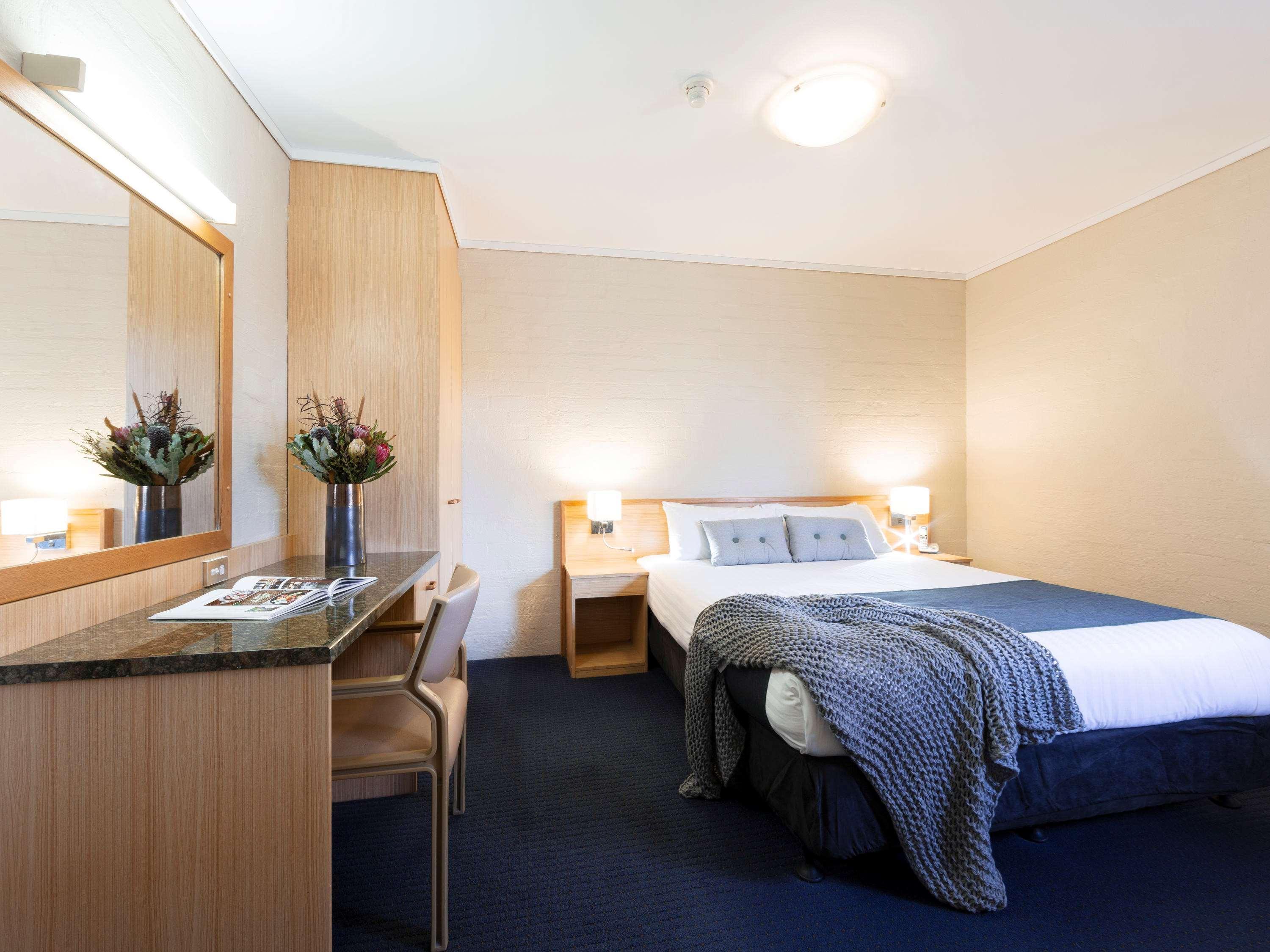Ibis Styles Canberra Exterior photo