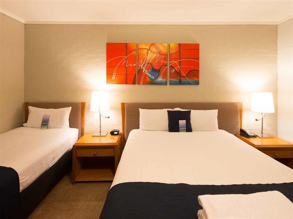 Ibis Styles Canberra Exterior photo